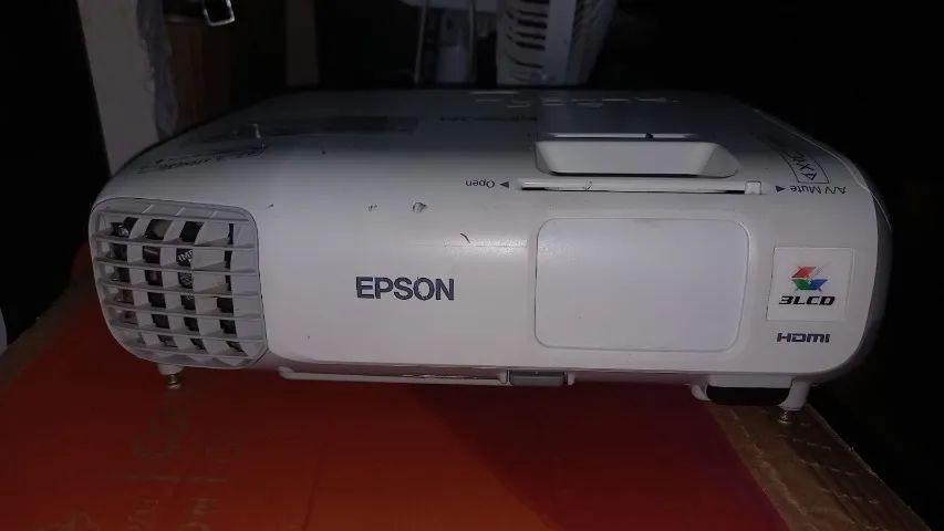 projetor epson + tela de projeção - Foto 6