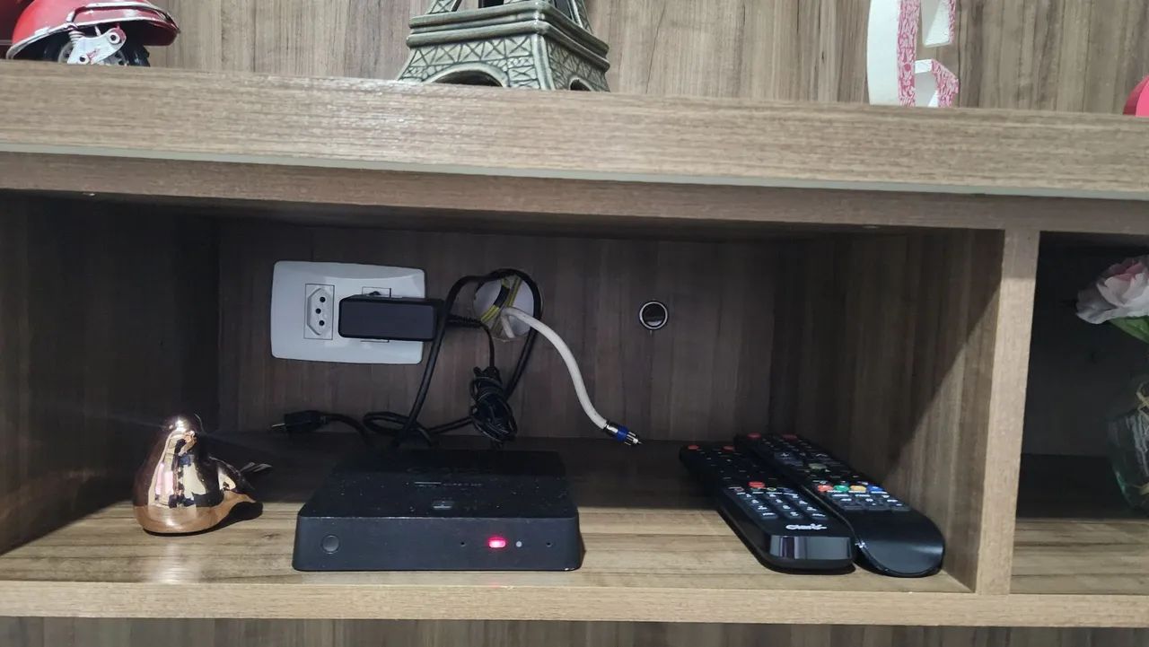 Painel para TV com Rack Amadeirado - Foto 2