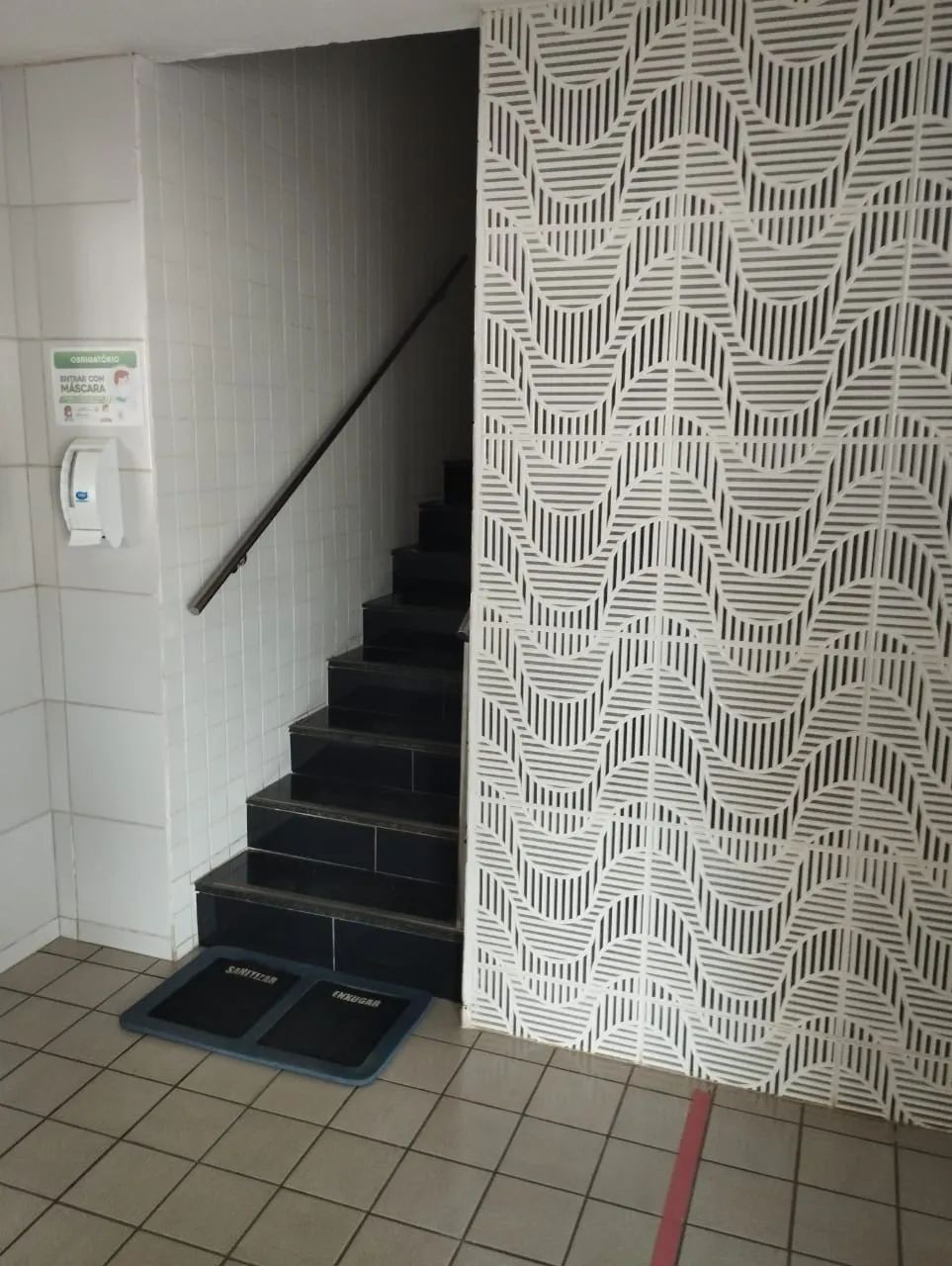 Apartamento a Venda Praia do Poço, 48m² 2 Quartos, 1 WC social, Varanda, 3º Andar. - Foto 5