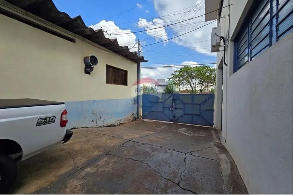 Amplo Imóvel Comercial com Excelente Localização no Jardim Palma Travassos  Ideal para Sho - Foto 9