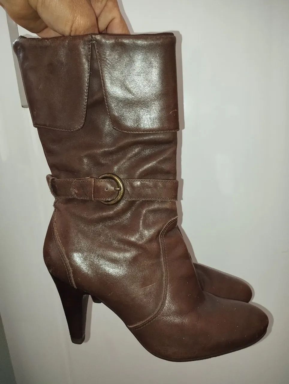 Bota de couro marrom número 35 - Foto 2