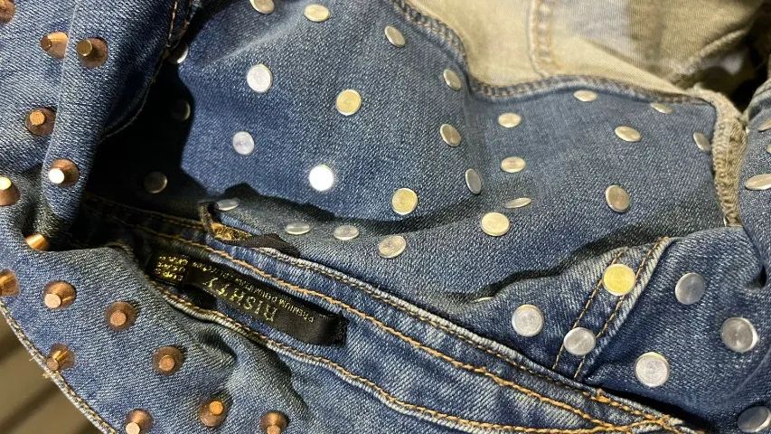 Jaqueta Jeans M com Spikes Rishty - Foto 2