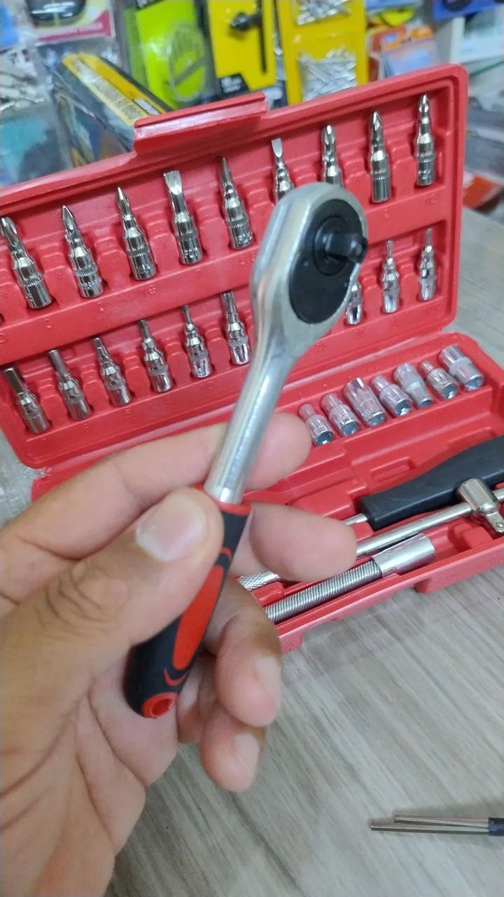 Jogo de Soquetes Chaves de Fenda e Bits 46 Peças com Maleta - Foto 3
