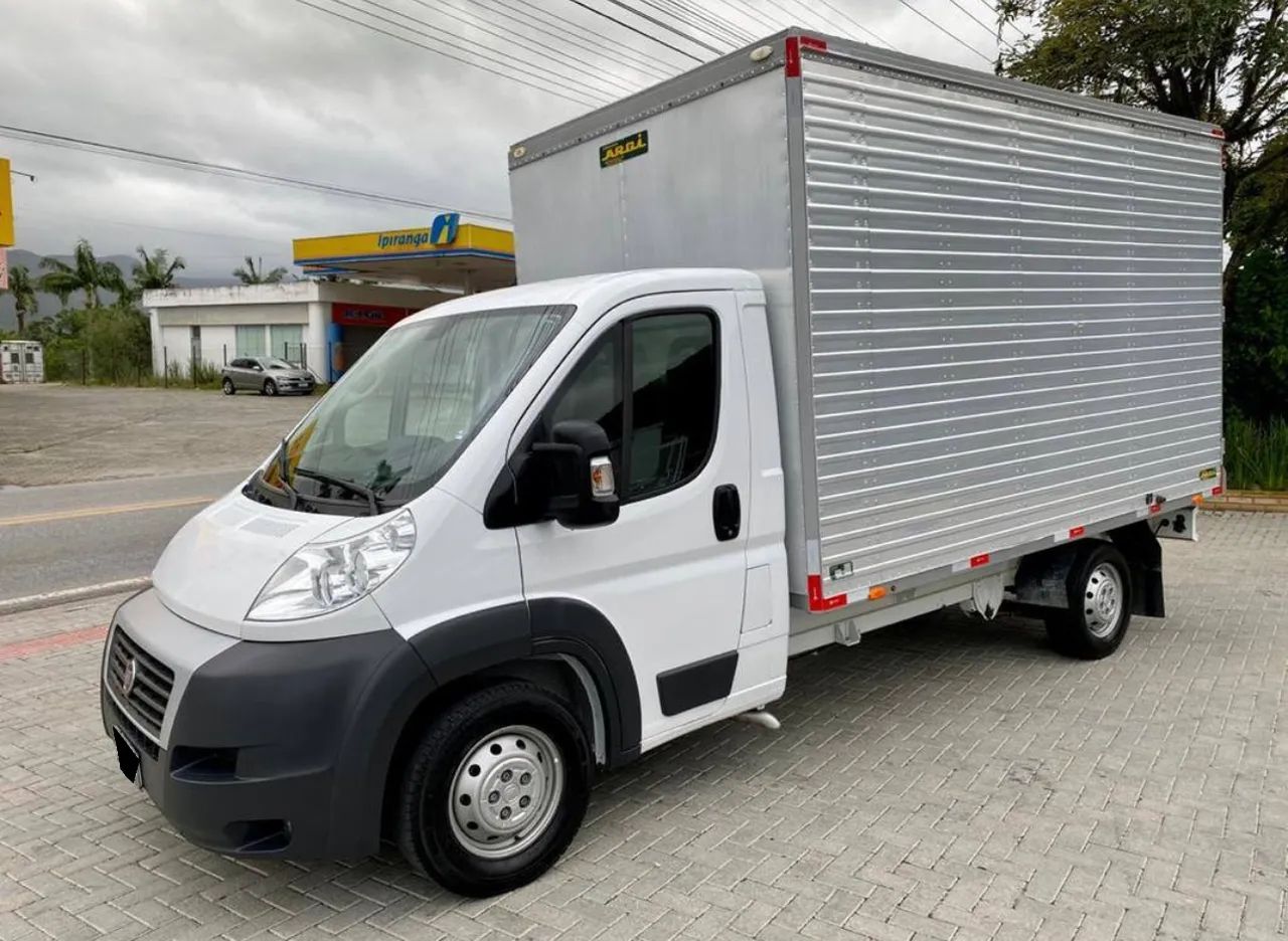 Fiat Ducato Baú  - Foto 2