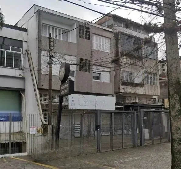 Apartamento no bairro Petrópolis de 2 dormitórios