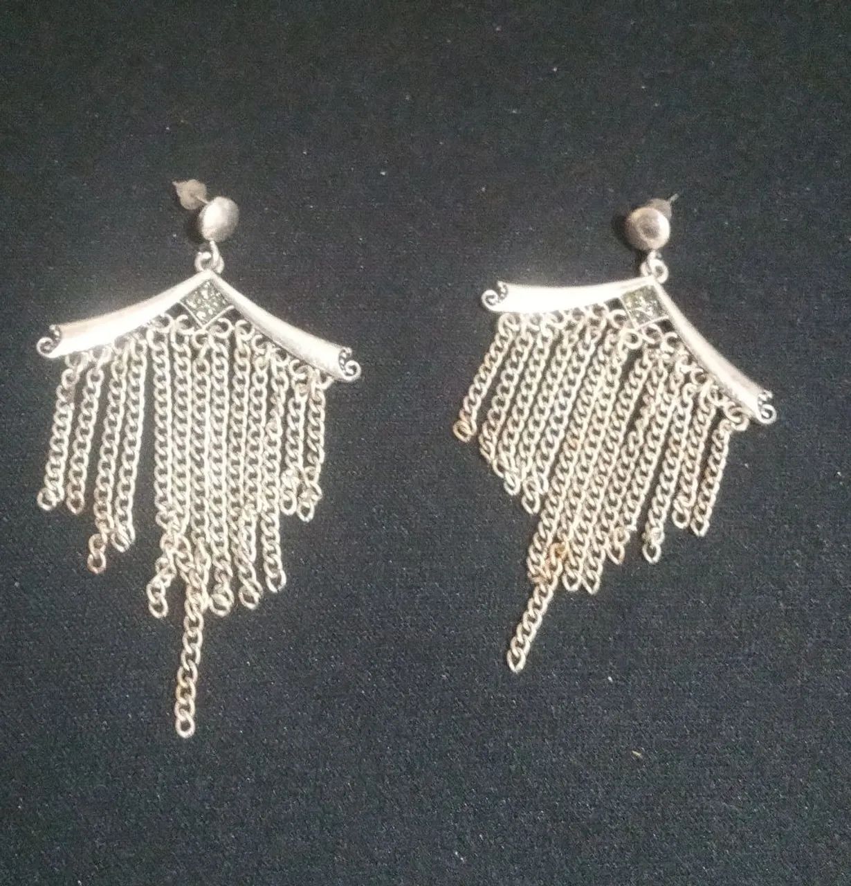 Brincos de franjas prateados Feminino  - Foto 3
