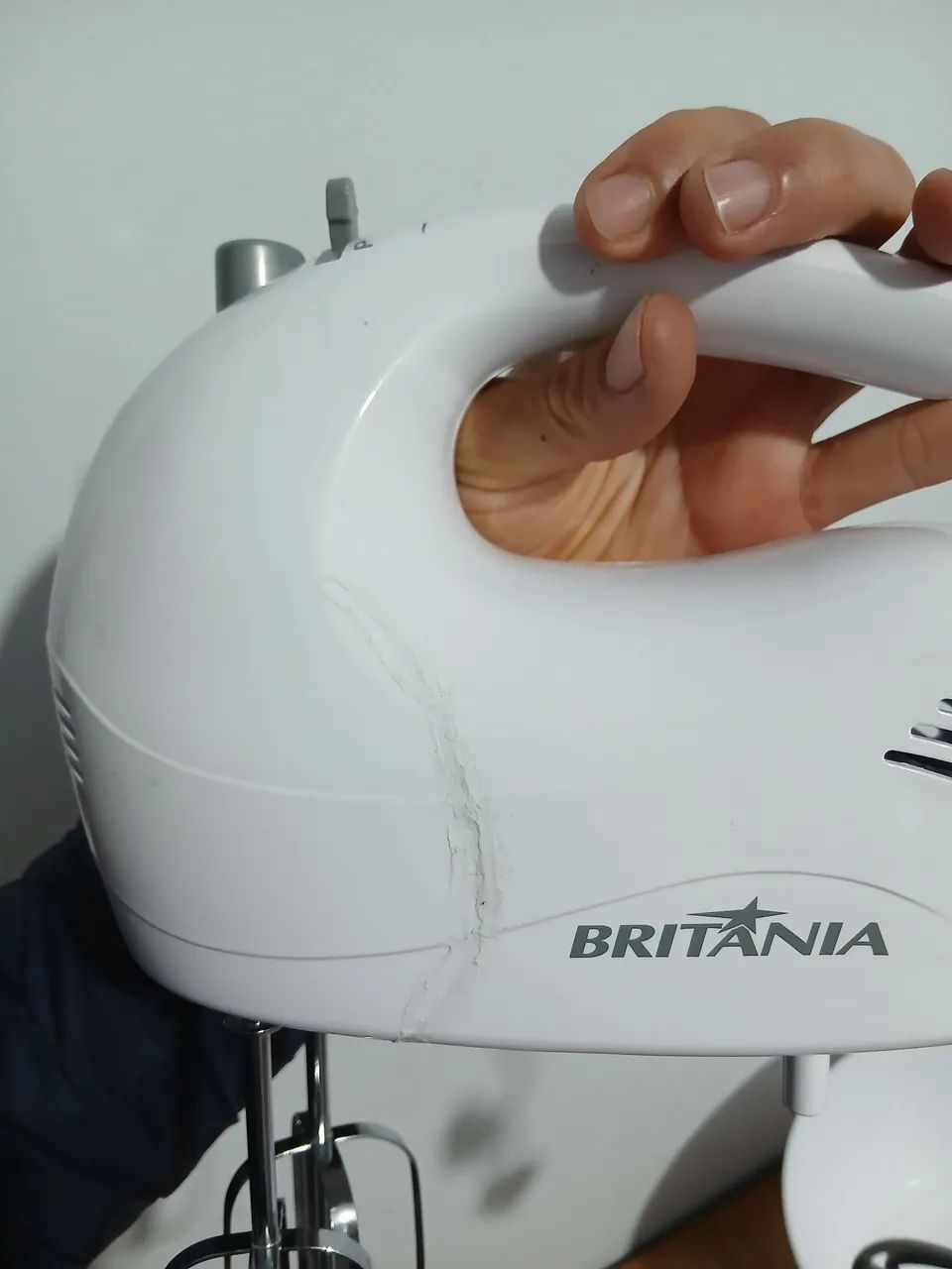 Batedeira Britânia Nova Modelo Bat Bellagio Maxx 110V, 200W