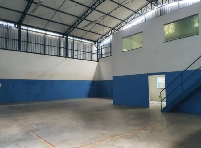 Galpão 500m² c/ Doca e Pé Direito 8metros prox. Aeroporto Eduardo Gomes