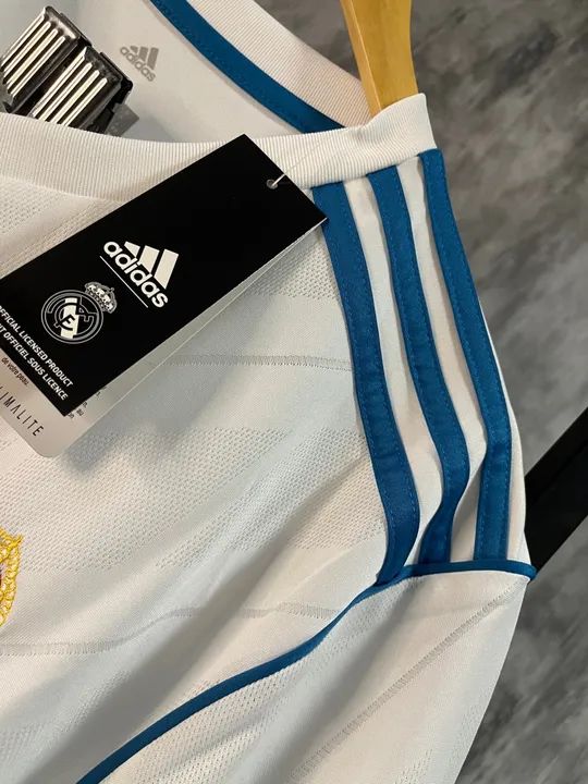 Camisa Retrô do Real Madrid 2017- Ronaldo 7 pronta entrega  - Foto 3