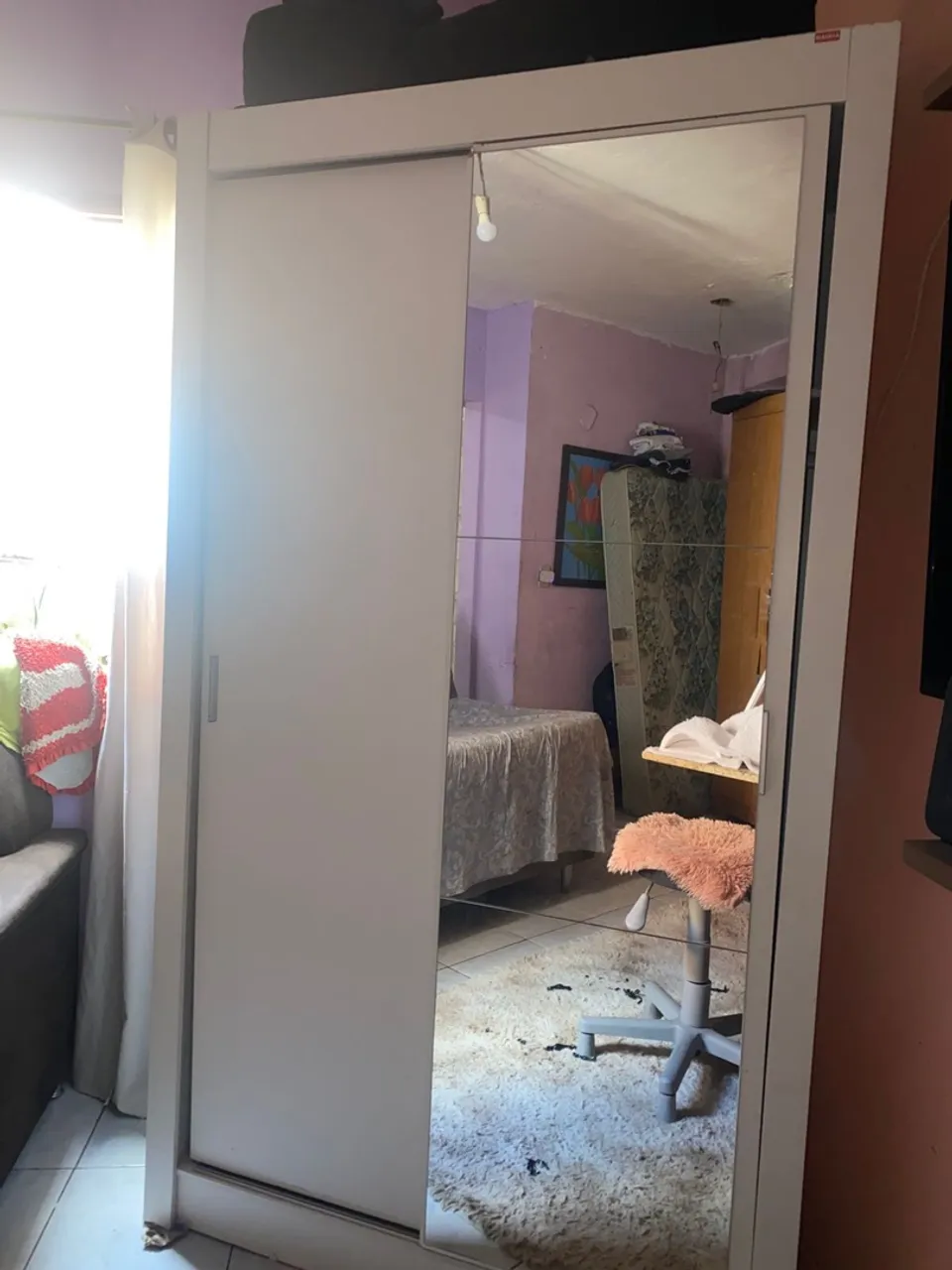 Guarda-Roupa Branco com Espelho