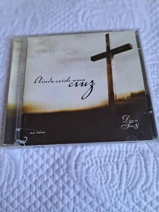 CD Ainda Existe Uma Cruz - Diante do Trono 8