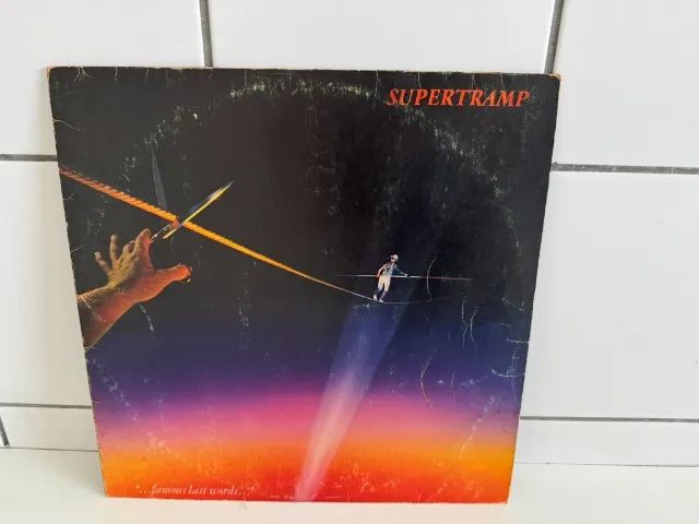 Disco de Vinil - Supertramp -  Famous Last Words - LP - usado - em bom estado.