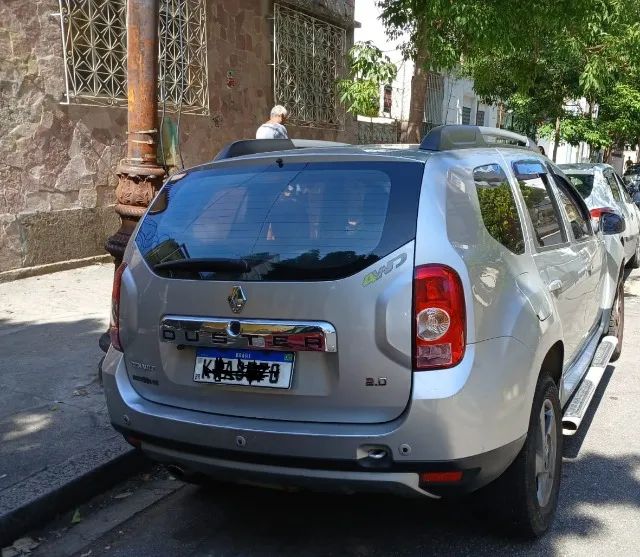 RENAULT DUSTER 4X4 2.0  - Foto 5