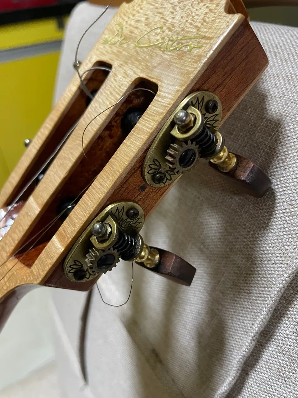 Cavaquinho De Castro - Foto 4