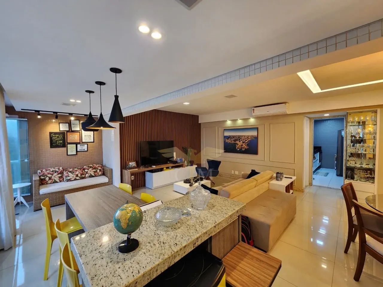 Apartamento De 2 Quartos, Muito Bem Distribuído Em 110M² E 2 Vagas De Garagem Em Patamares