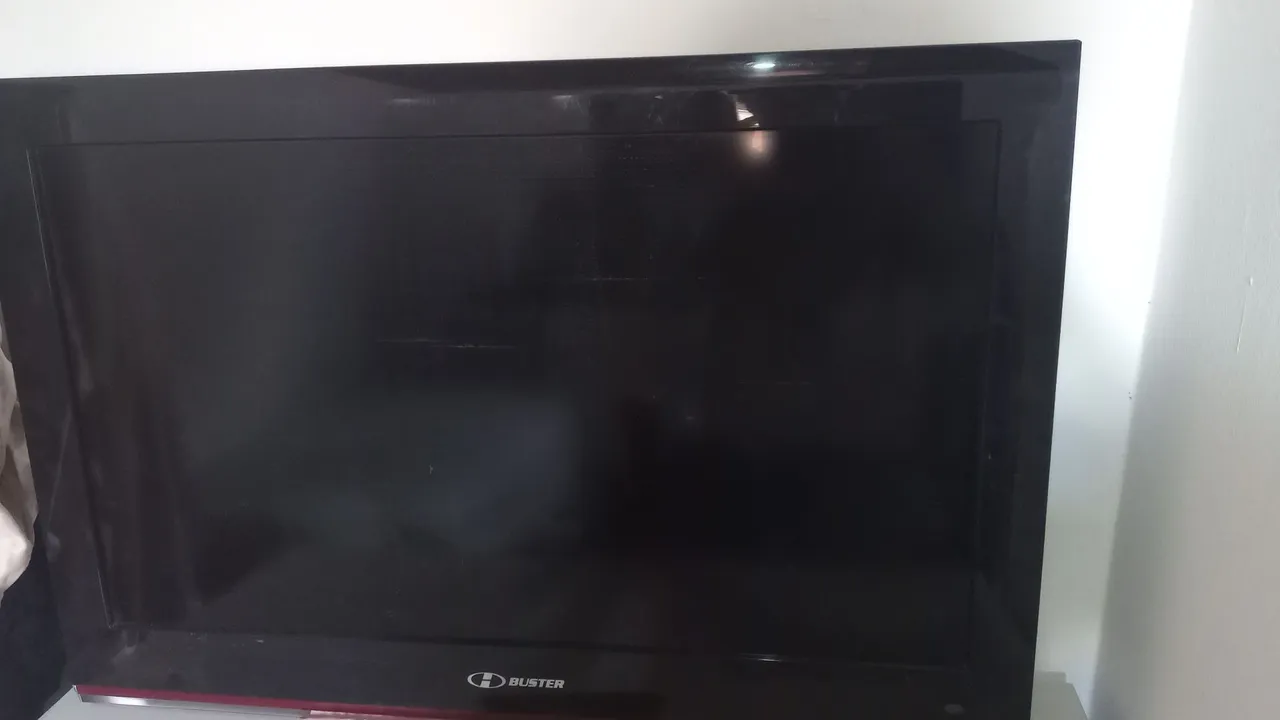 TV LCD Buster, 32 pol, com defeito