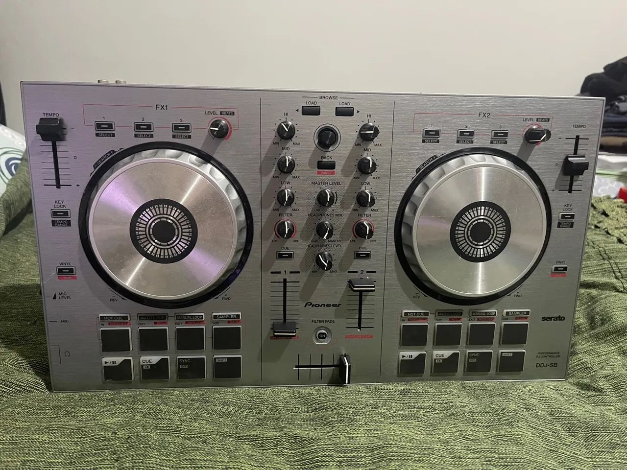 Controladora Pioneer DDJ-SB