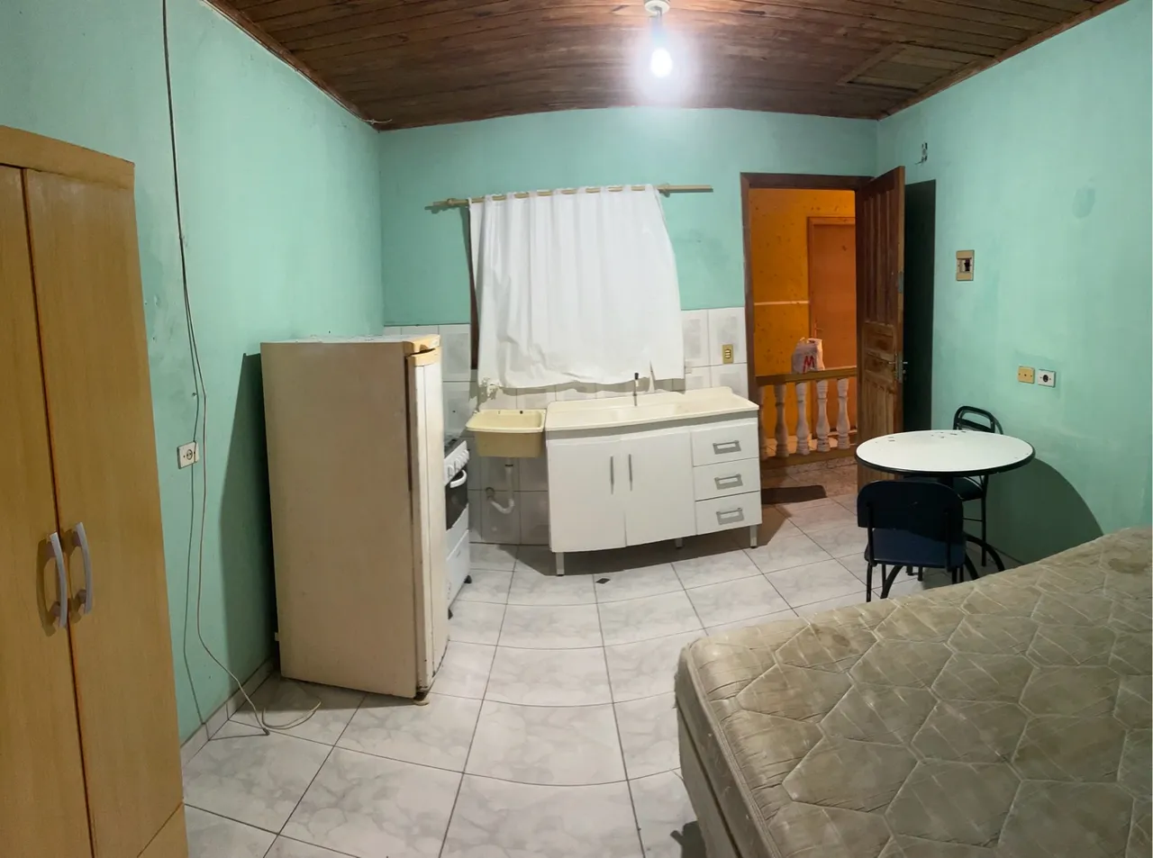 Uberaba - KITNETS mobiliada c/ garagem R$ 945,00 + taxa