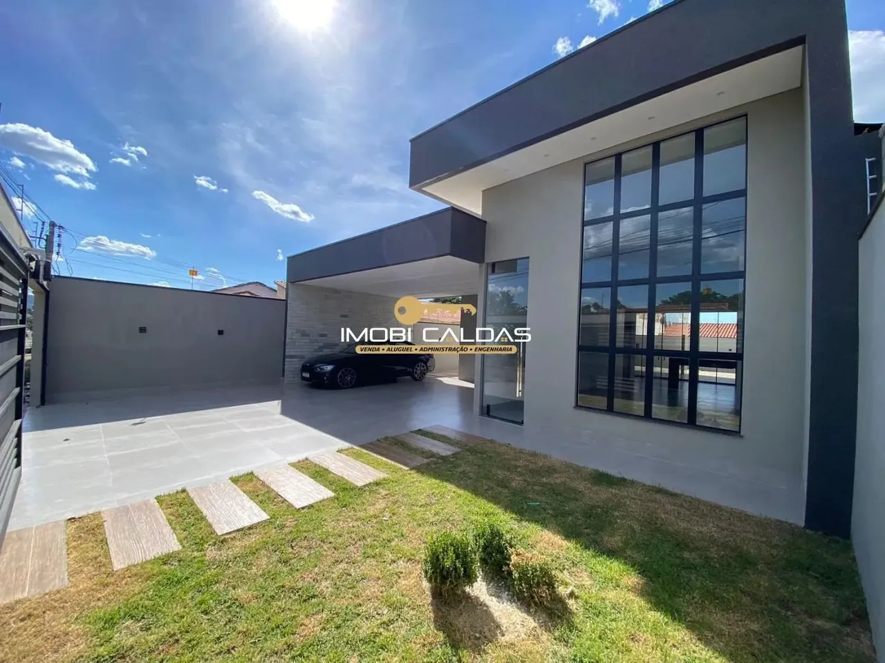 Belíssima Casa para Venda em Caldas Novas-GO.