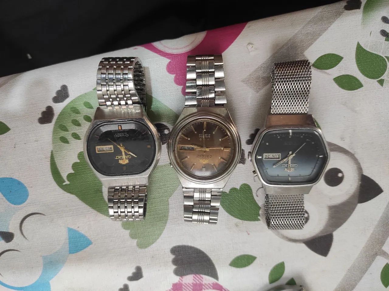 3 relógios Orient funcionando 