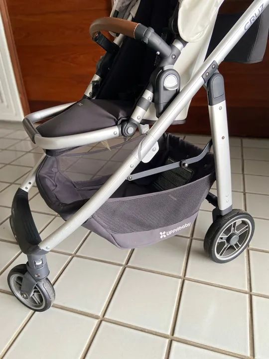 (OPORTUNIDADE) Carrinho de bebê UppaBaby Cruz - Foto 6