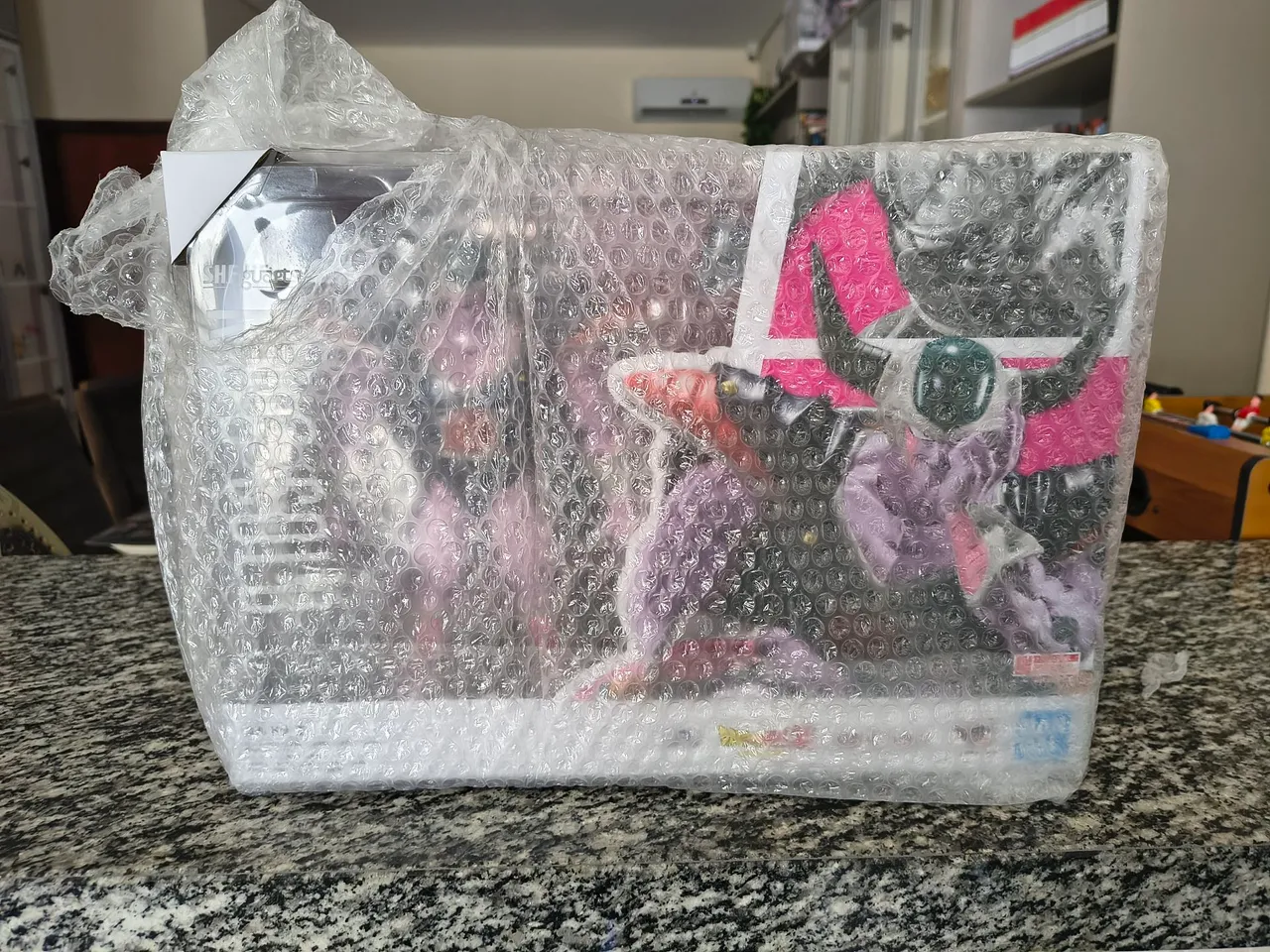 king cold S.h Figuarts - Lacrado, com avaria na caixa