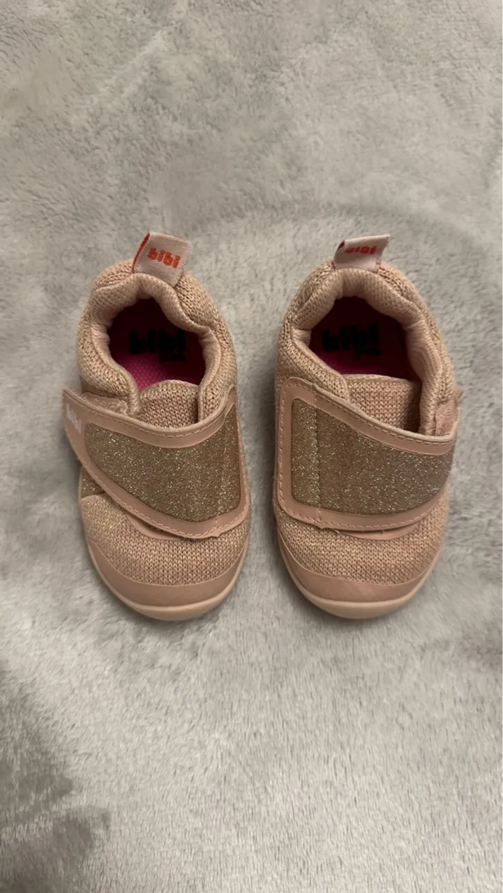 Tênis Bibi Rosa com Glitter