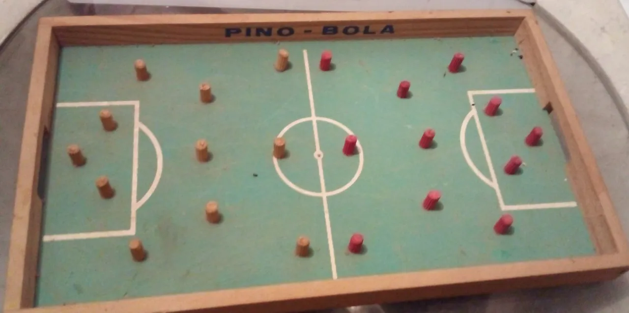 Jogo de Futebol de Mesa Pino-Bola anos 80/90