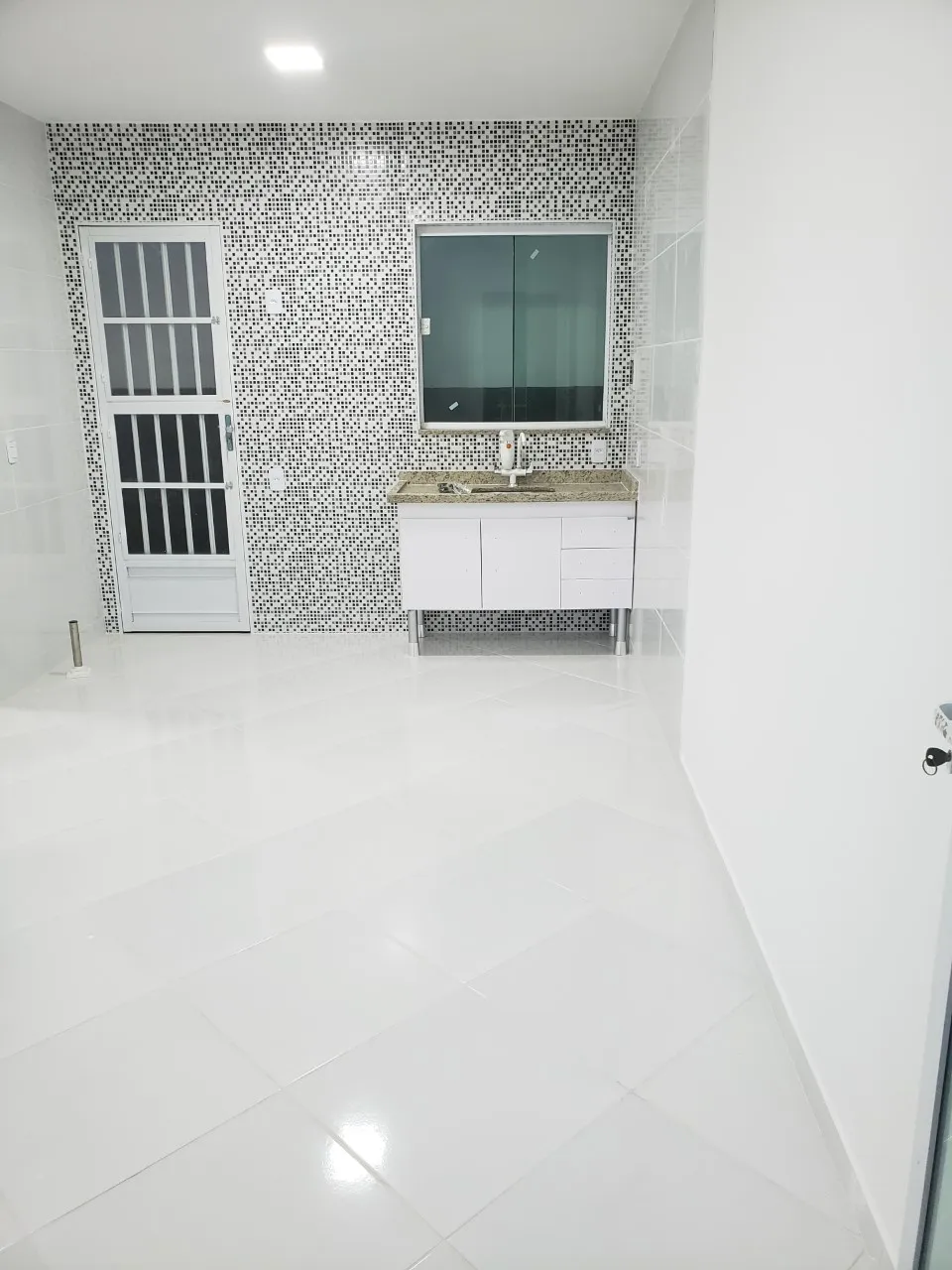 Apartamento para aluguel com 1 quarto, sala, cozinha, banheiro, área de serviço