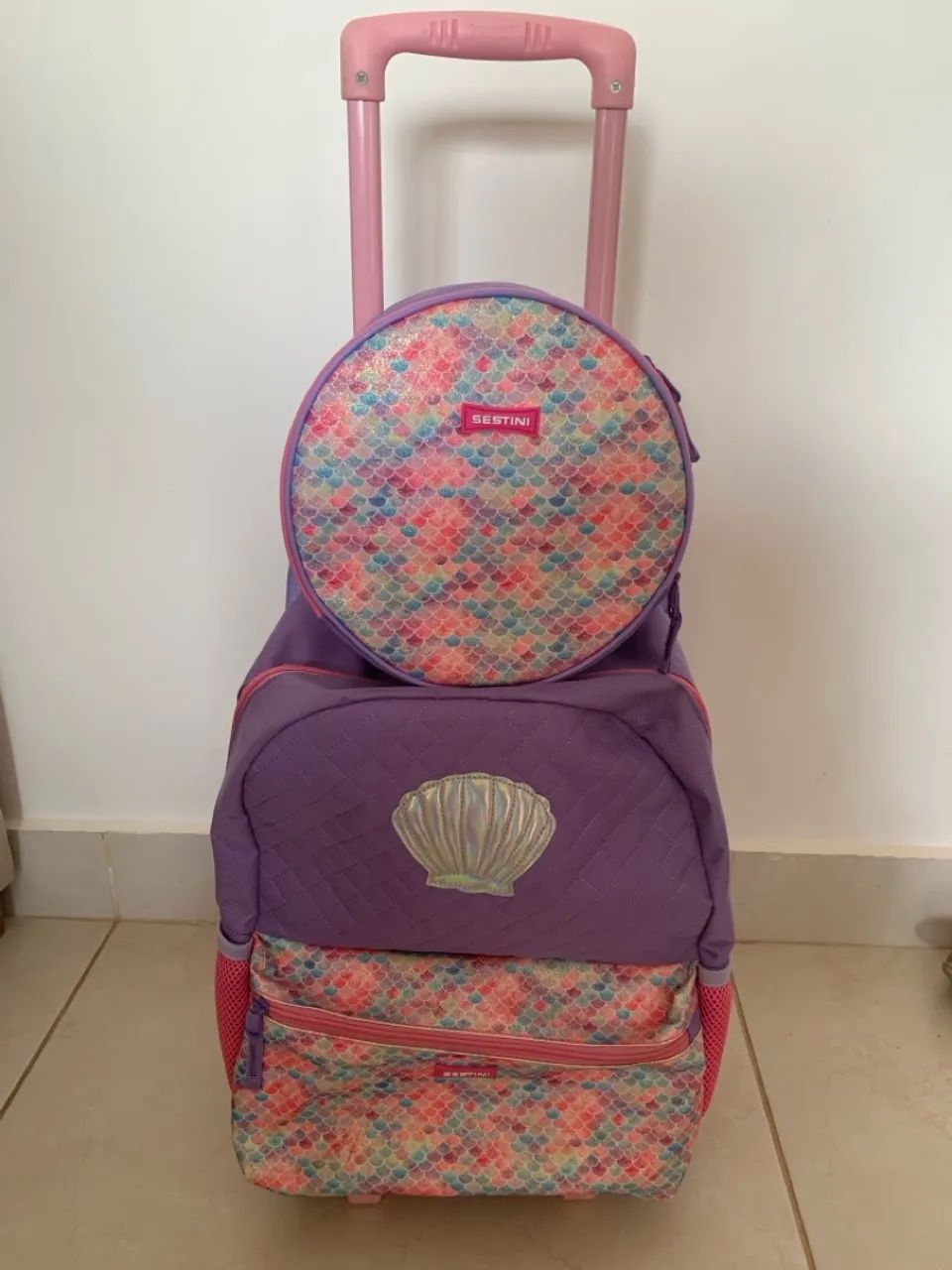 Mochila e lancheira com rodinha sereia sestini  - Foto 5
