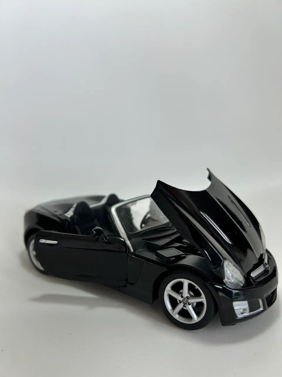 Miniatura Opel GT Maisto Special Edition - Foto 4