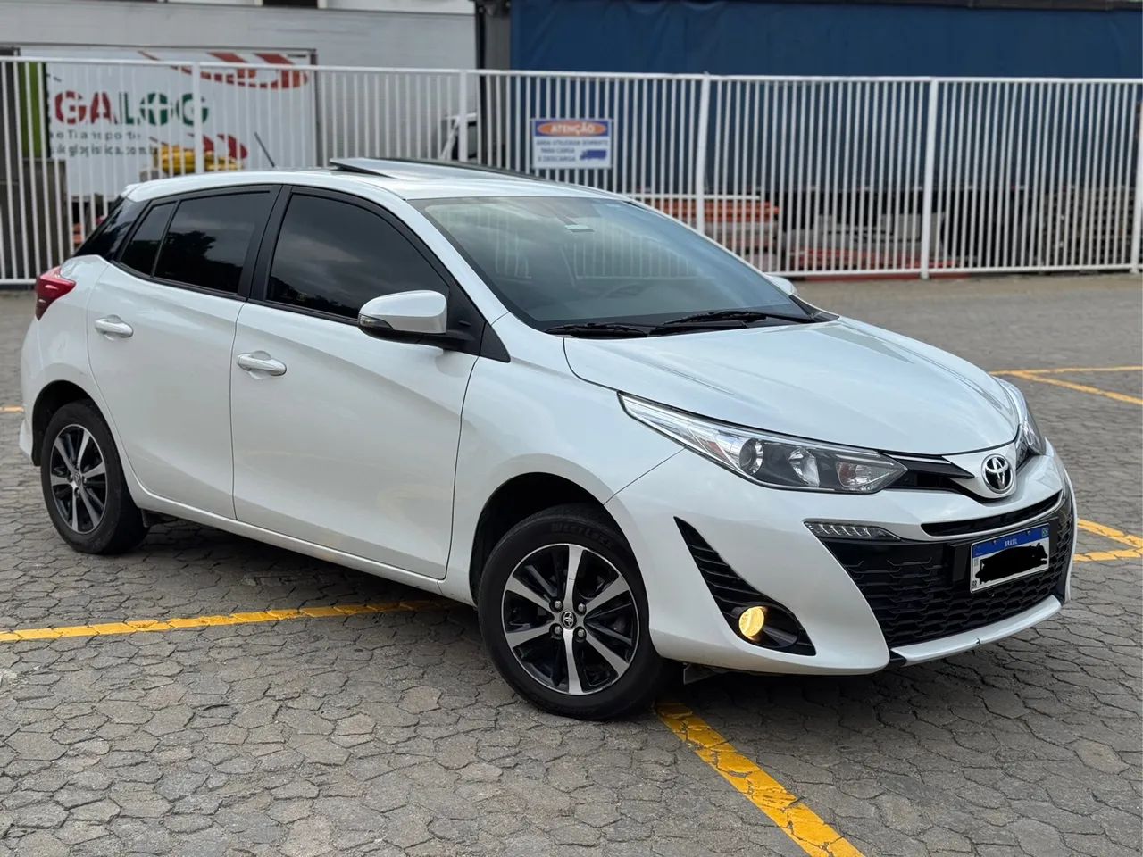 Yaris XLS 21/22 - Foto 2