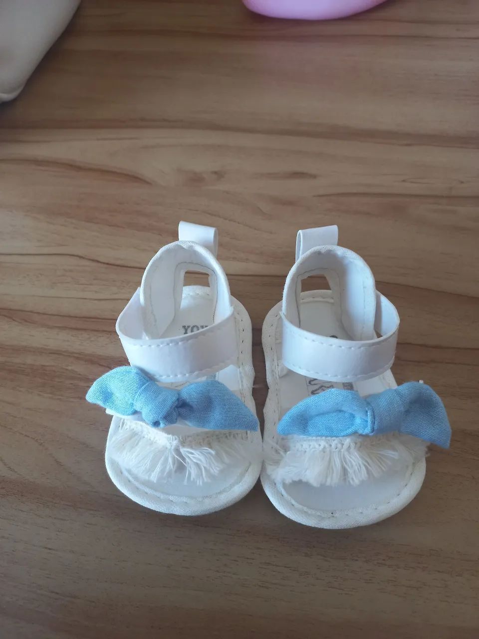 Baby clothes.64314277046403120