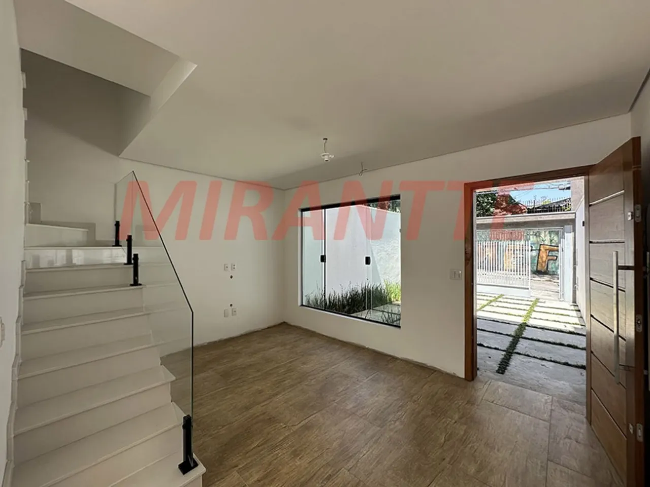 Sobrado de 108m² com 3 quartos em Pedra Branca
