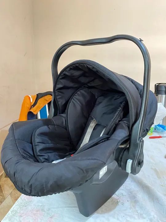 Cadeirinha de Bebê Conforto - Usada em Ótimo Estado