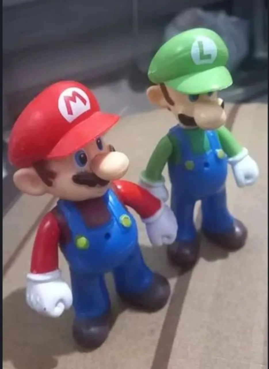Bonecos Mario e Luigi - Super Mario Bros