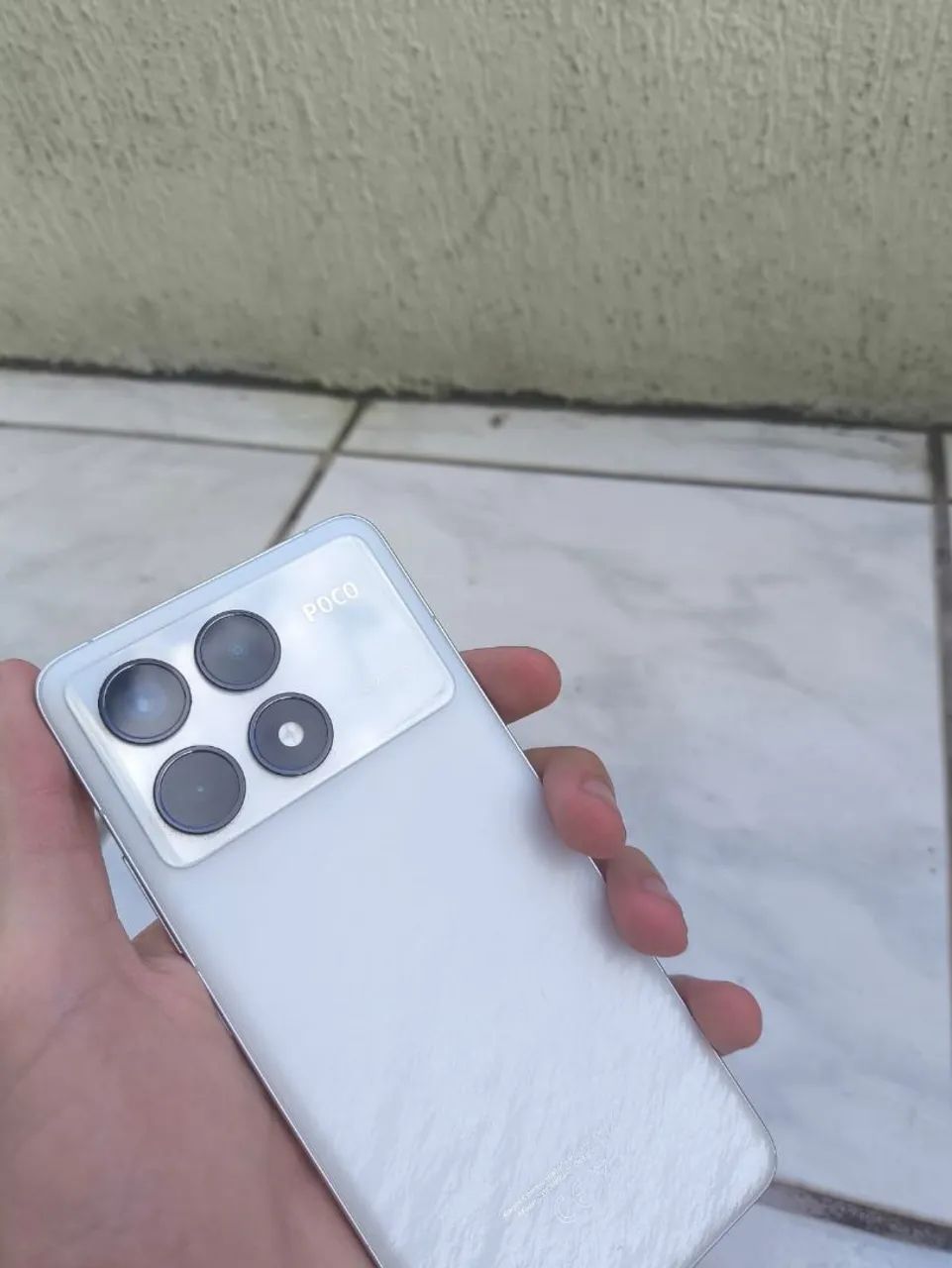Xiaomi Poco F6 Pro novo