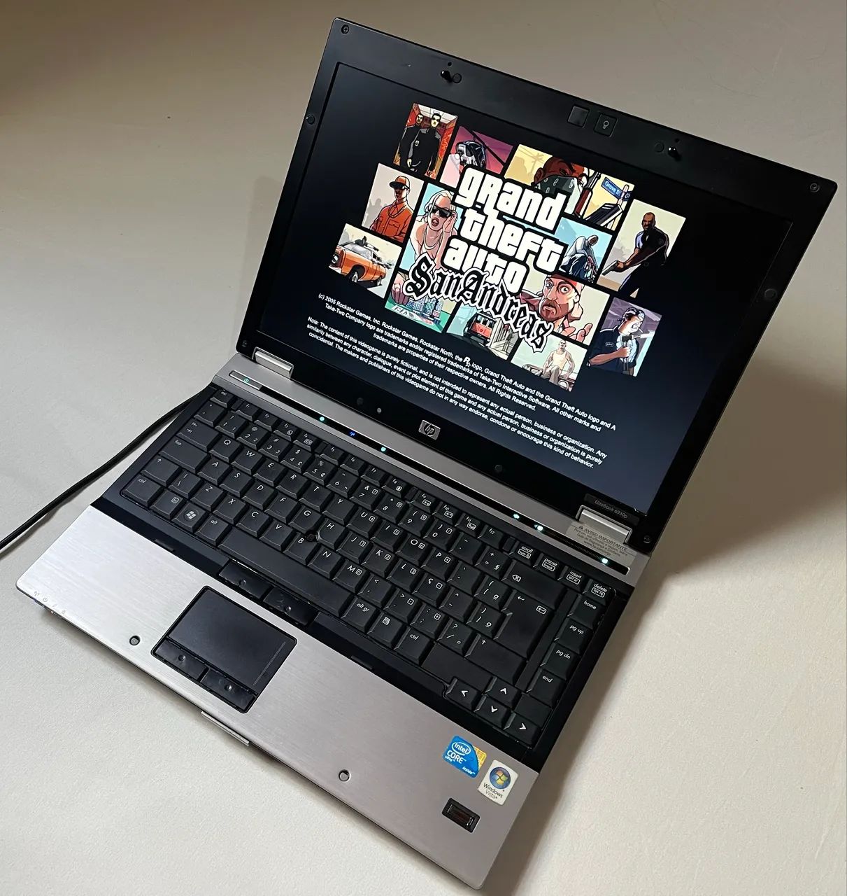 Notebook HP ( com alguns jogos instalados )