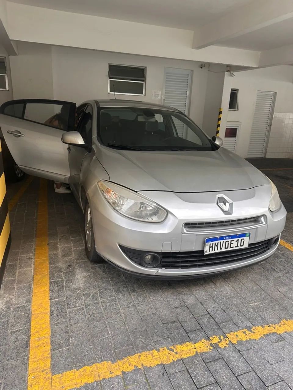 Renault Fluence Dynamique 2.0 Automático 2011 - Completo, Espaçoso e Confortável!