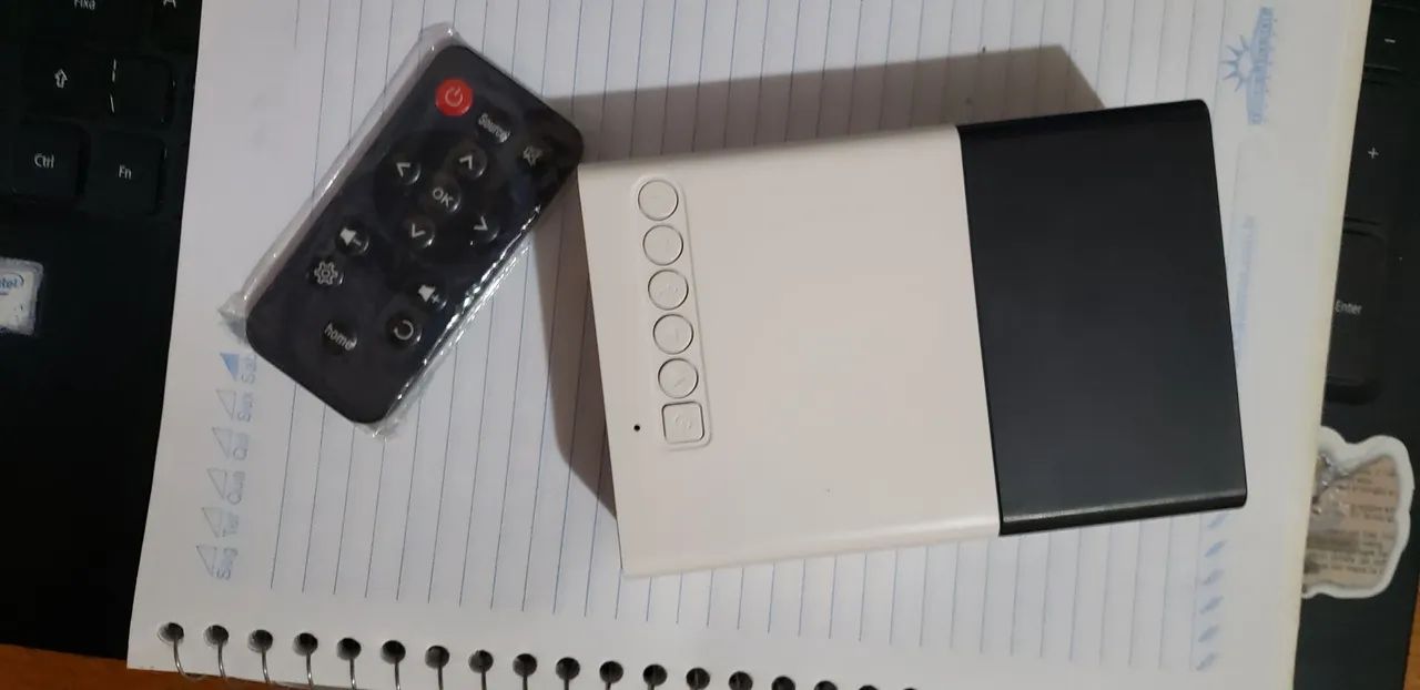 Projetor Portátil para Filmes e Apresentações - Foto 4