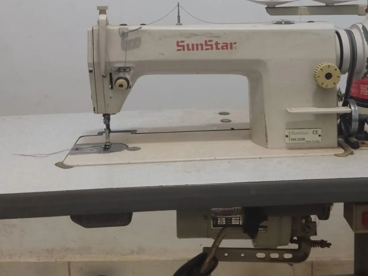 Máquina de Costura Industrial SunStar KM-250B