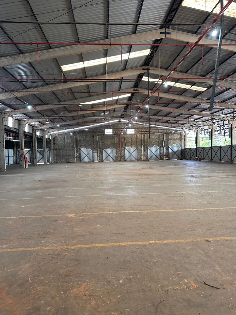 Galpão 600m2  900m2  1.500m2  1.800m2  2.000m2 - Foto 5