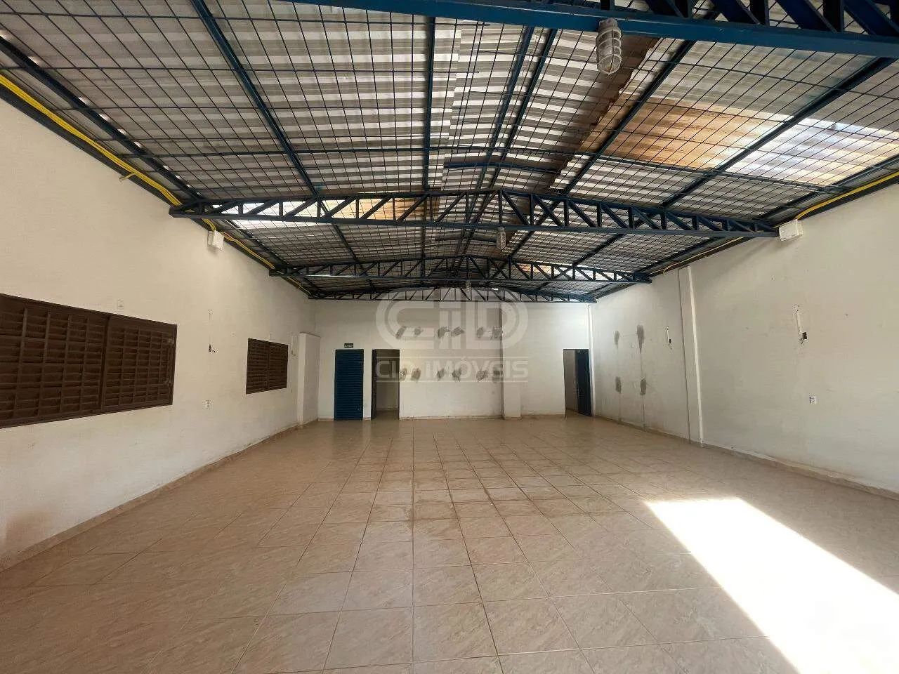 Galpão com 130m² no bairro Morada do Ouro