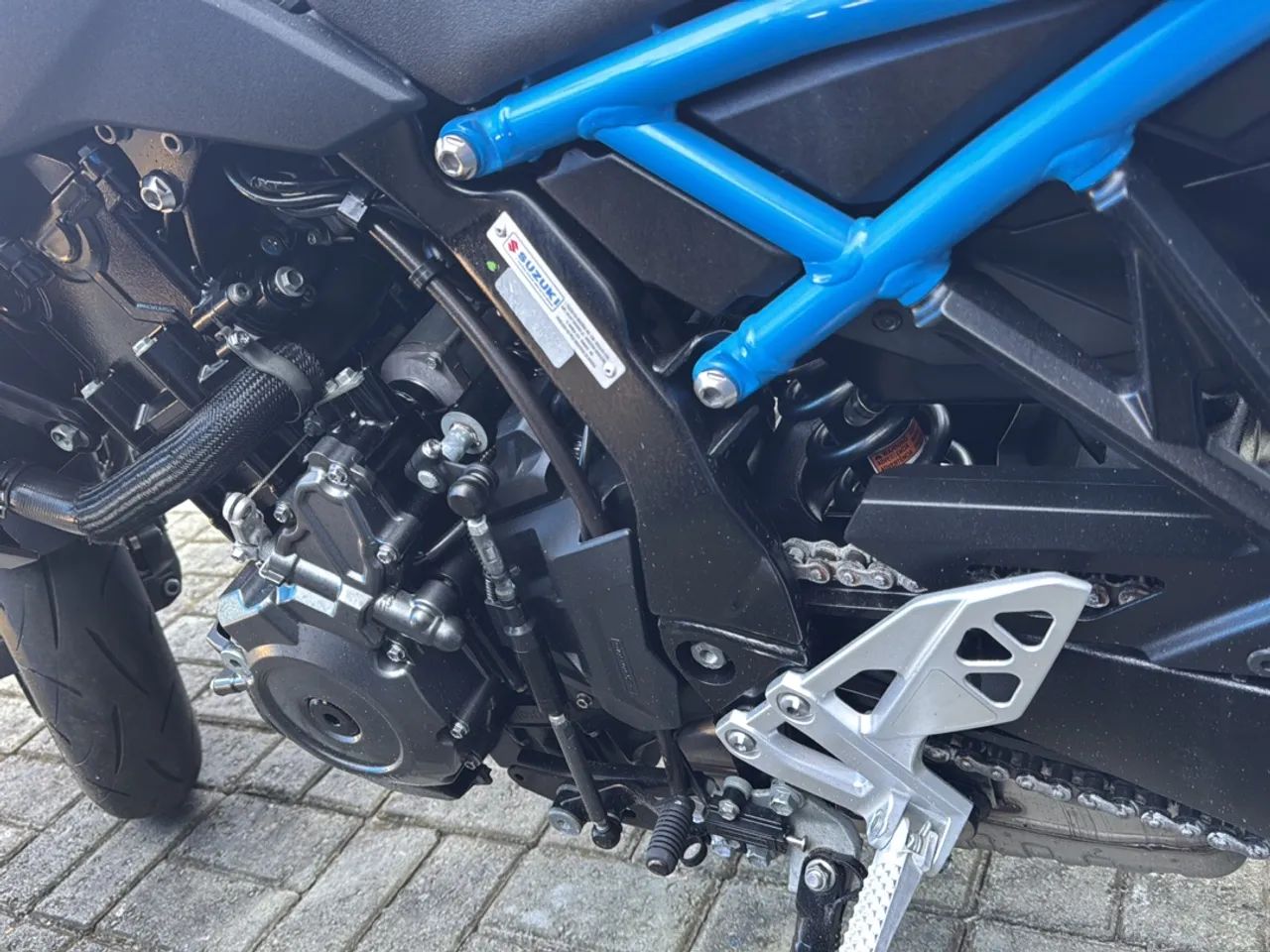 SUZUKI GSX 8S - Foto 3