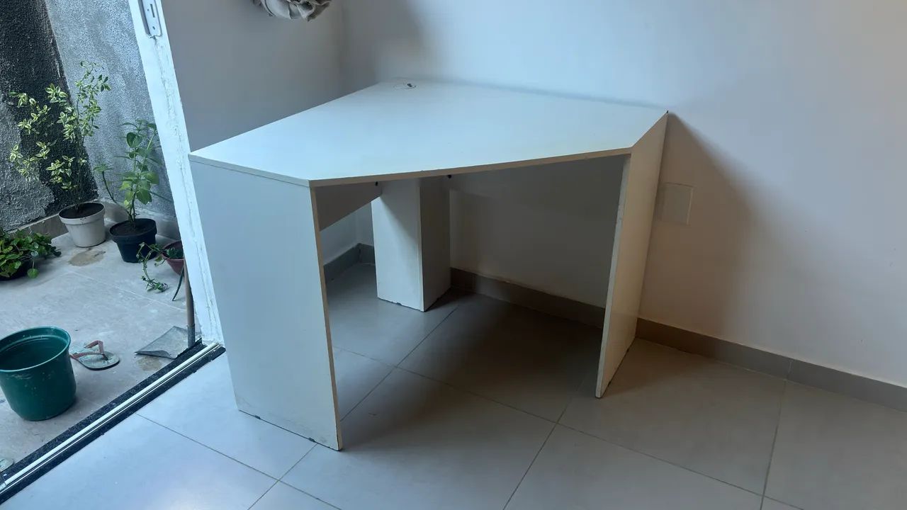 Escrivaninha de canto  - Foto 2