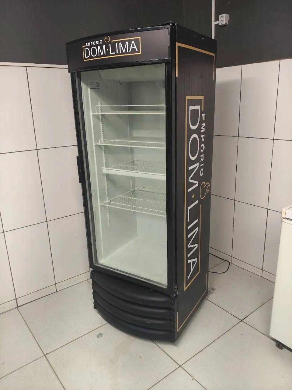 Vende uma cevejeiro semi nova 