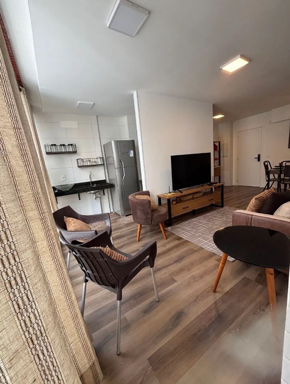 VENDO APARTAMENTO MOBILIADO.