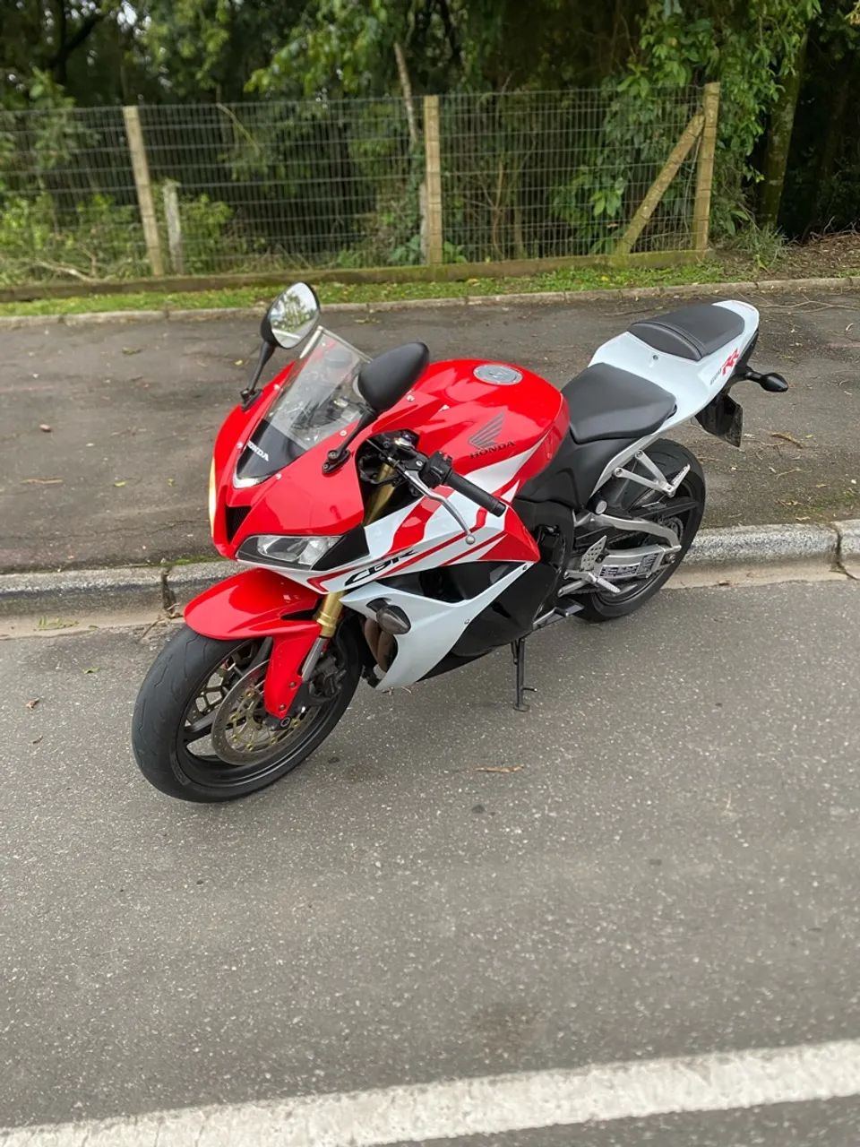 Cbr 600rr - Foto 2