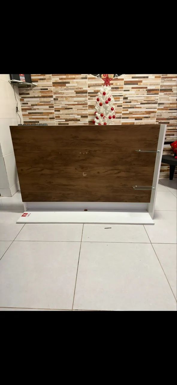 TV Panel441140399603066880