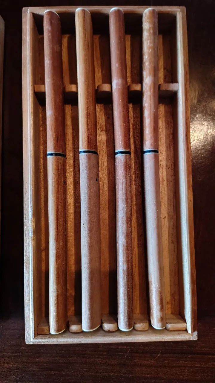 Estojo com 4 katanas (espadas) Japonesas de 1960 para abrir cartas - Foto 3